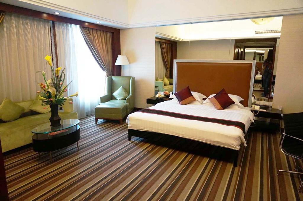 Guangzhou Imperial Hotel Exterior photo