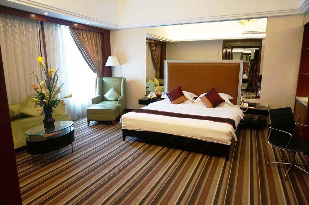 Guangzhou Imperial Hotel Exterior photo